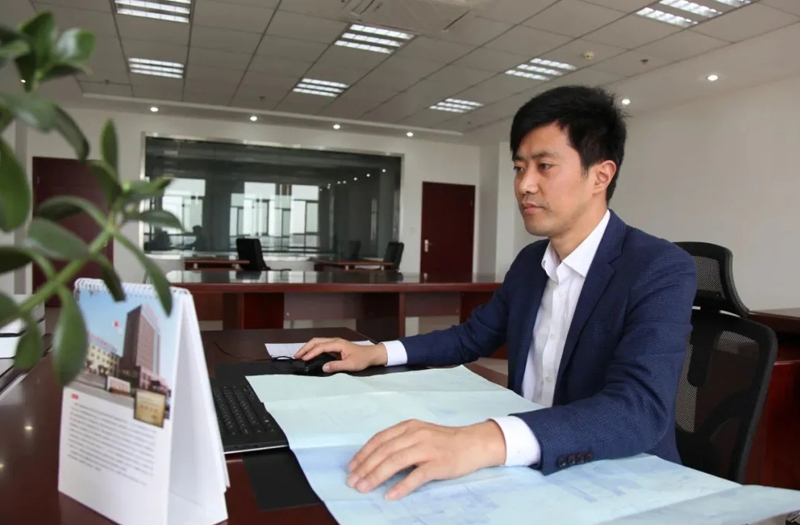 海安名匠丨江苏鹏飞集团股份有限公司设计中心主任，高级工程师、高级技师李晓平